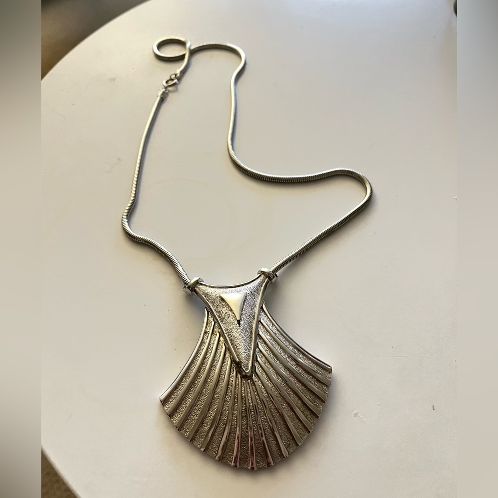 Trifari Art Deco Silver Snake Chain Pendant Necklace